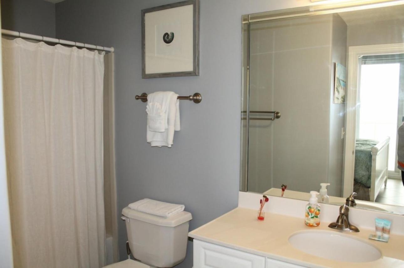 פנמה סיטי ביץ' Beautiful Beachfront Views - The Retreat At Emerald Isle מראה חיצוני תמונה